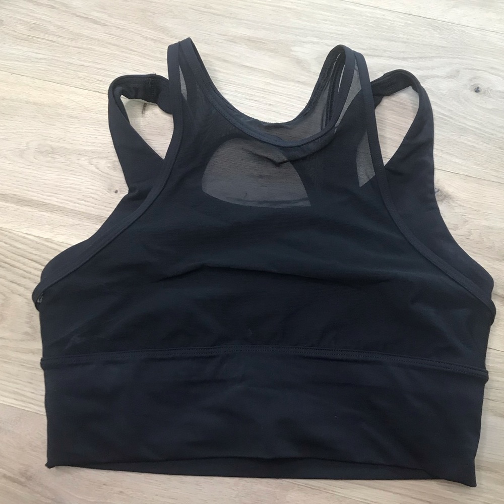 Lululemon sports bra!